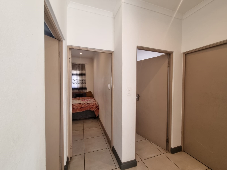 2 Bedroom Property for Sale in Edendale Gauteng