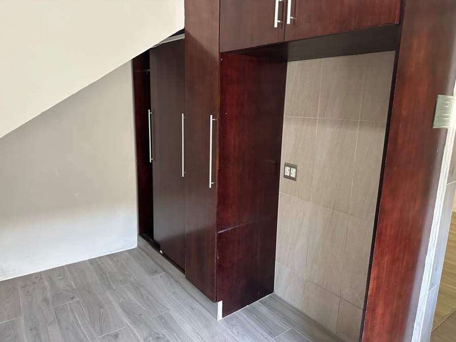3 Bedroom Property for Sale in Strathavon Gauteng