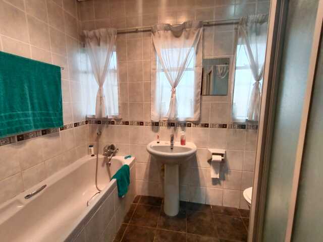 3 Bedroom Property for Sale in Vanderbijlpark SW 5 Gauteng