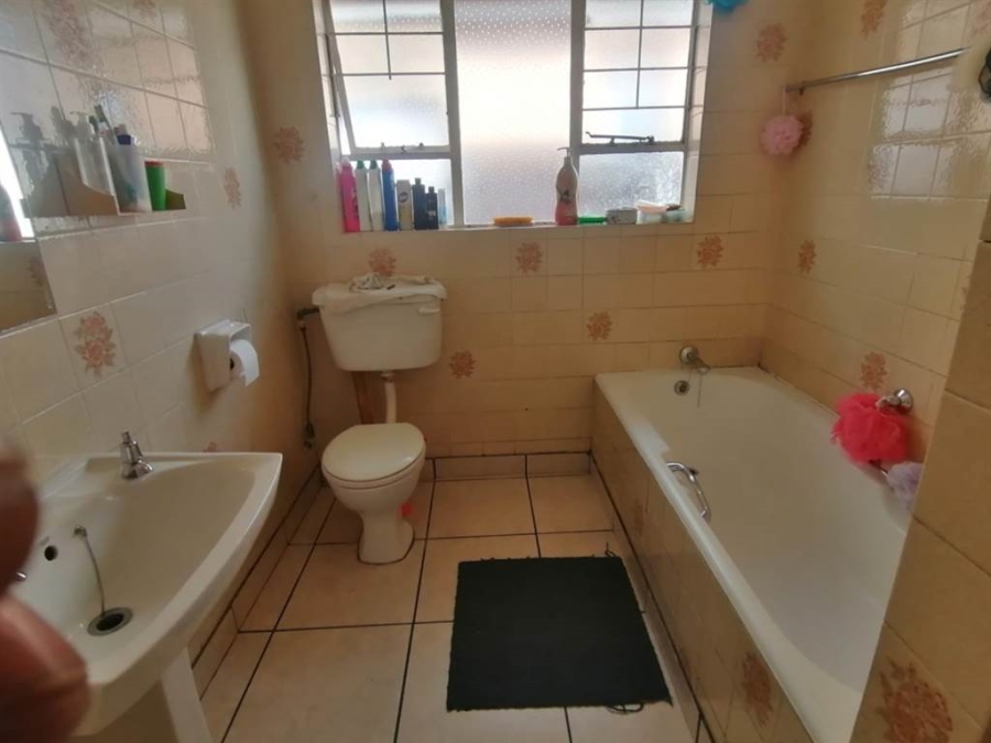 3 Bedroom Property for Sale in Birch Acres Gauteng