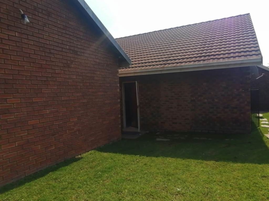3 Bedroom Property for Sale in Birch Acres Gauteng