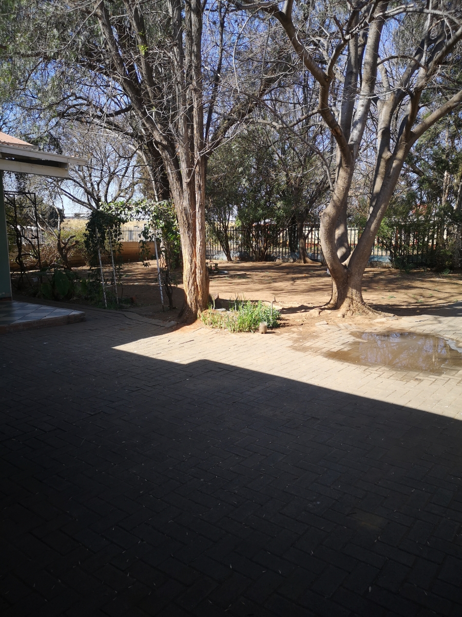 4 Bedroom Property for Sale in Duncanville Gauteng