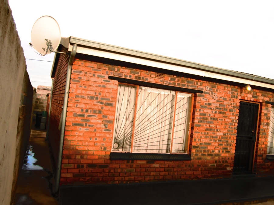 2 Bedroom Property for Sale in Tembisa Central Gauteng