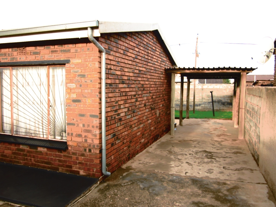 2 Bedroom Property for Sale in Tembisa Central Gauteng
