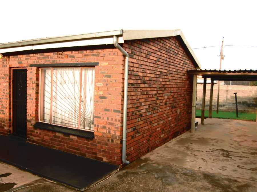 2 Bedroom Property for Sale in Tembisa Central Gauteng