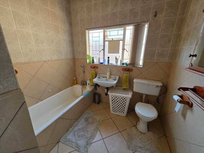 5 Bedroom Property for Sale in Vanderbijlpark SW 1 Gauteng