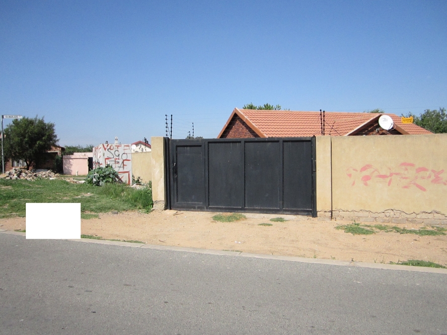 2 Bedroom Property for Sale in Klipfontein View Gauteng