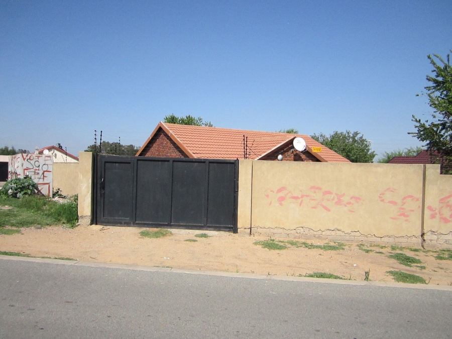2 Bedroom Property for Sale in Klipfontein View Gauteng