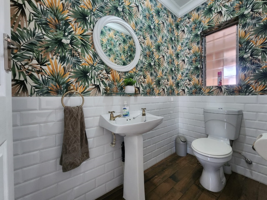 3 Bedroom Property for Sale in Brackenhurst Gauteng