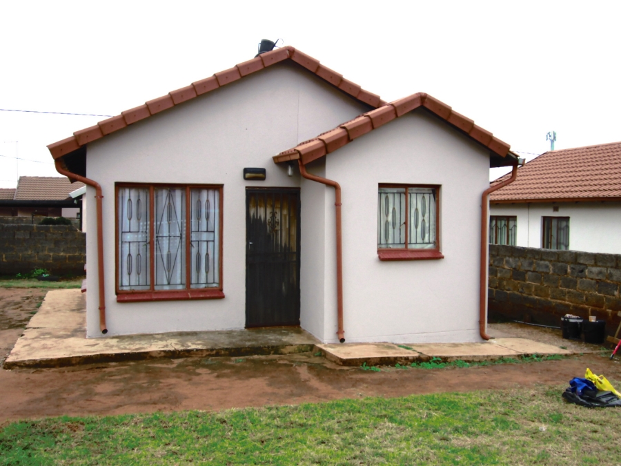 2 Bedroom Property for Sale in Clayville Gauteng