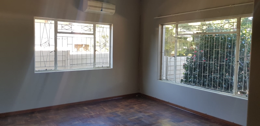 To Let 3 Bedroom Property for Rent in Waverley Gauteng