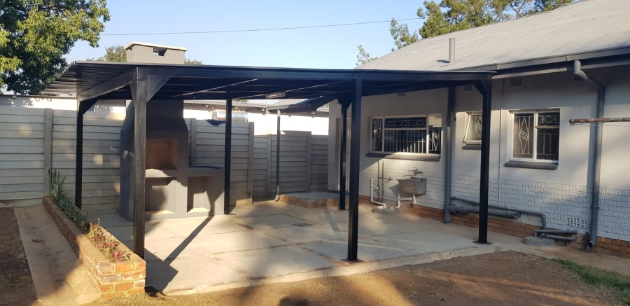 To Let 3 Bedroom Property for Rent in Waverley Gauteng