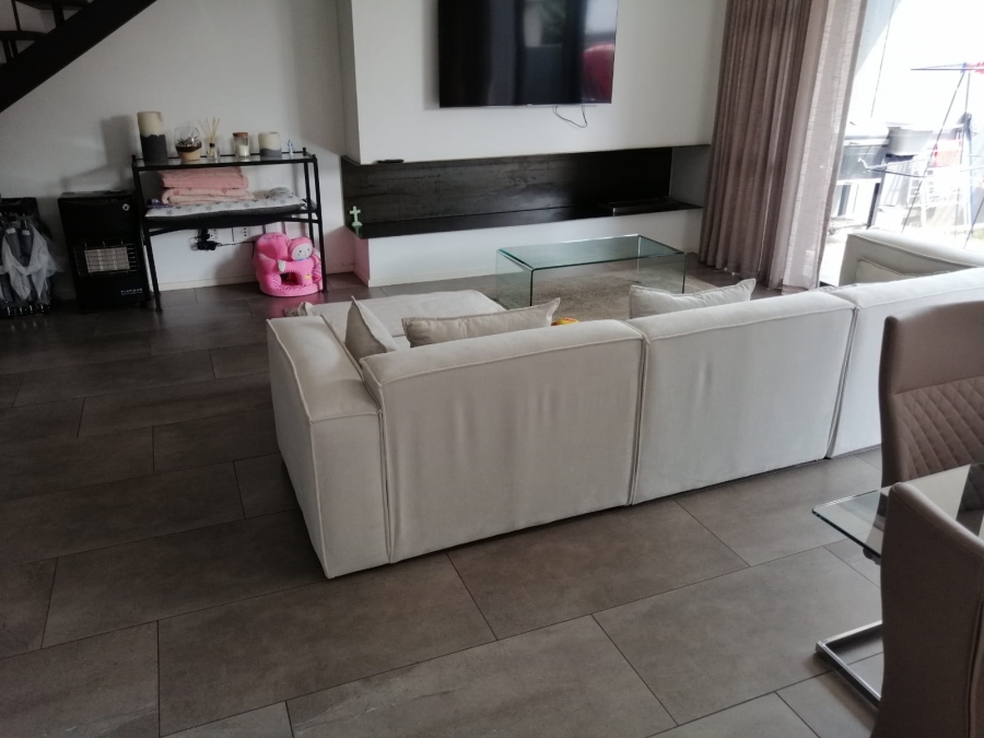 To Let 3 Bedroom Property for Rent in Hyde Park Gauteng