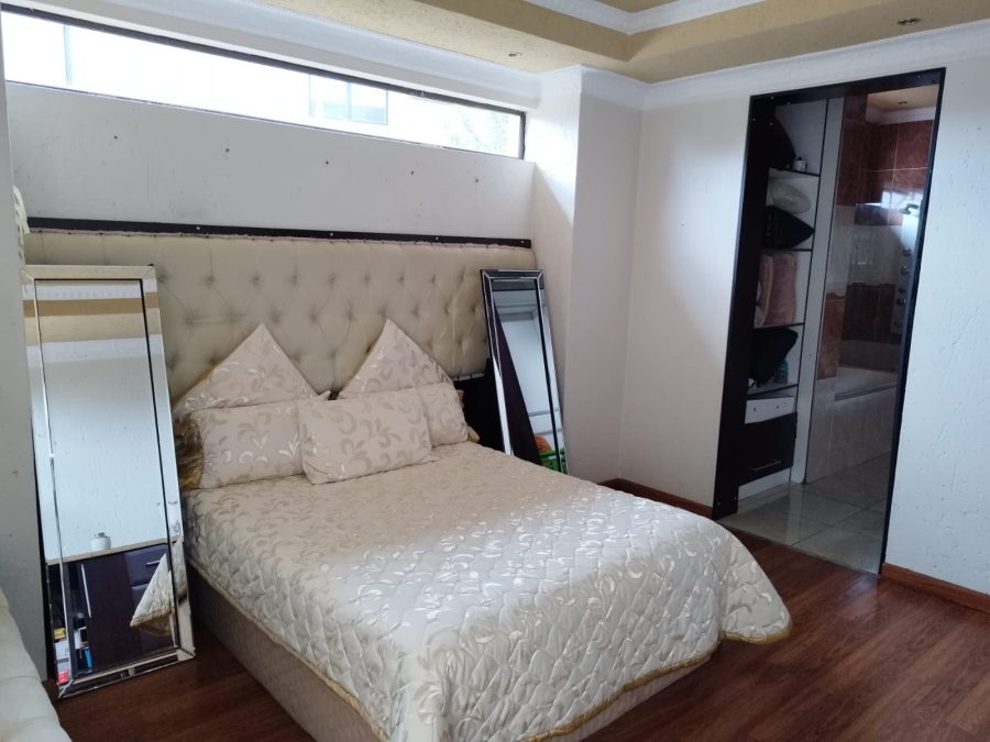 4 Bedroom Property for Sale in Serengeti Lifestyle Estate Gauteng