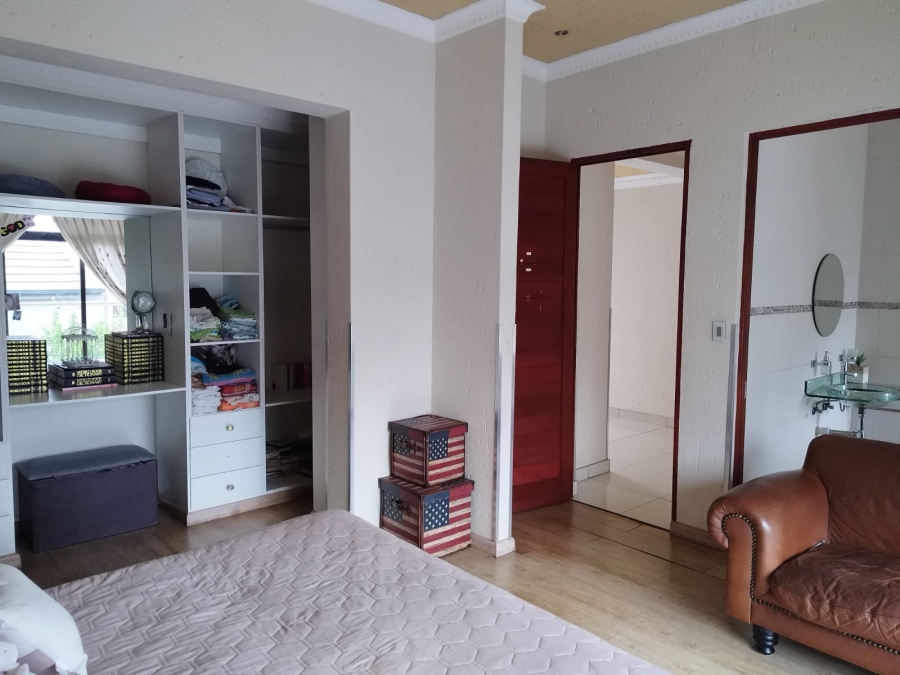 4 Bedroom Property for Sale in Serengeti Lifestyle Estate Gauteng