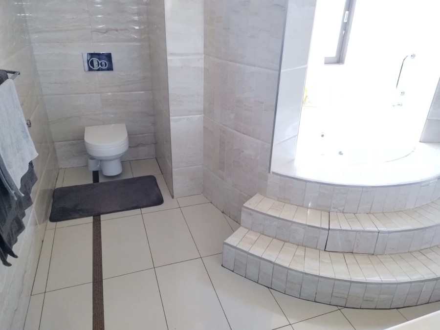 4 Bedroom Property for Sale in Serengeti Lifestyle Estate Gauteng
