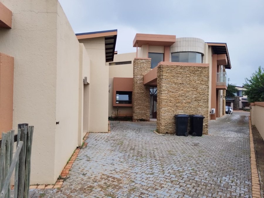 4 Bedroom Property for Sale in Serengeti Lifestyle Estate Gauteng