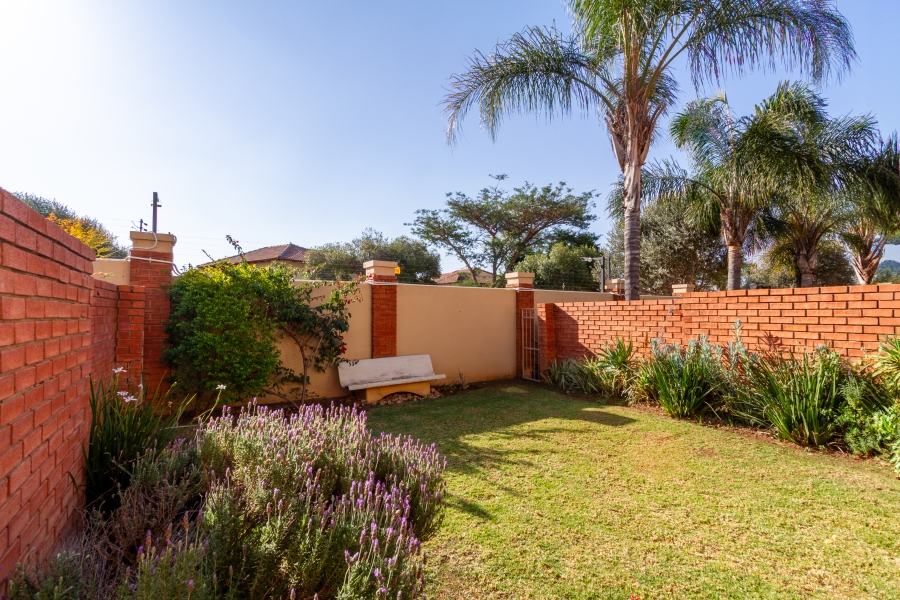 2 Bedroom Property for Sale in Equestria Gauteng
