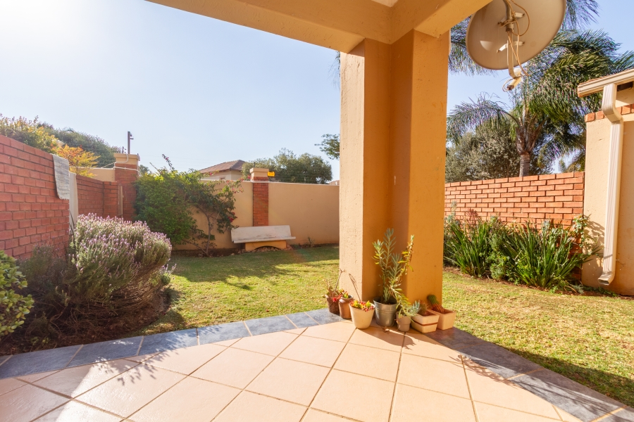 2 Bedroom Property for Sale in Equestria Gauteng