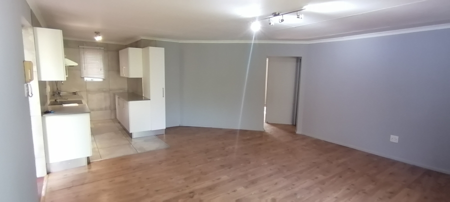 To Let 2 Bedroom Property for Rent in Wilro Park Gauteng