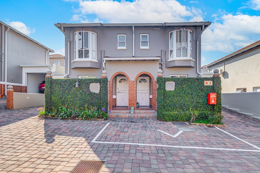 2 Bedroom Property for Sale in Bryanston Gauteng