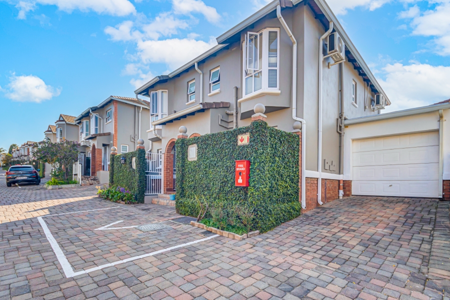 2 Bedroom Property for Sale in Bryanston Gauteng
