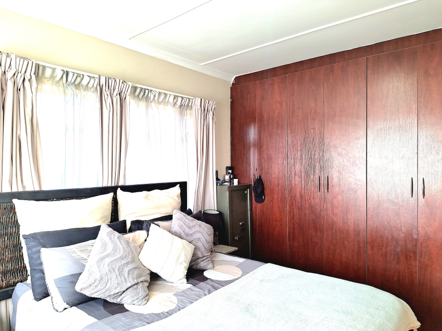 3 Bedroom Property for Sale in Sophiatown Gauteng