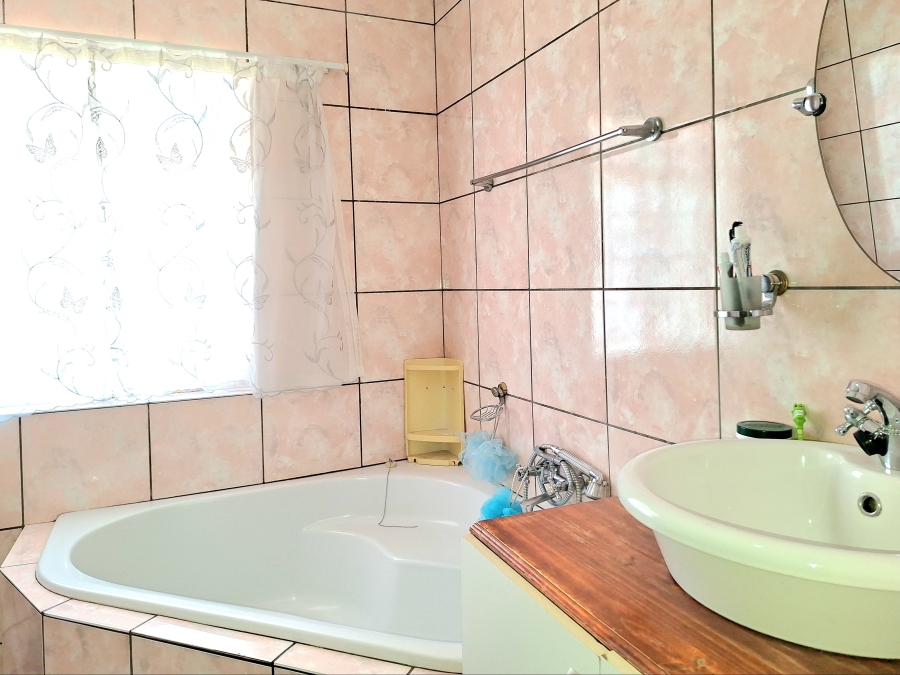 3 Bedroom Property for Sale in Sophiatown Gauteng