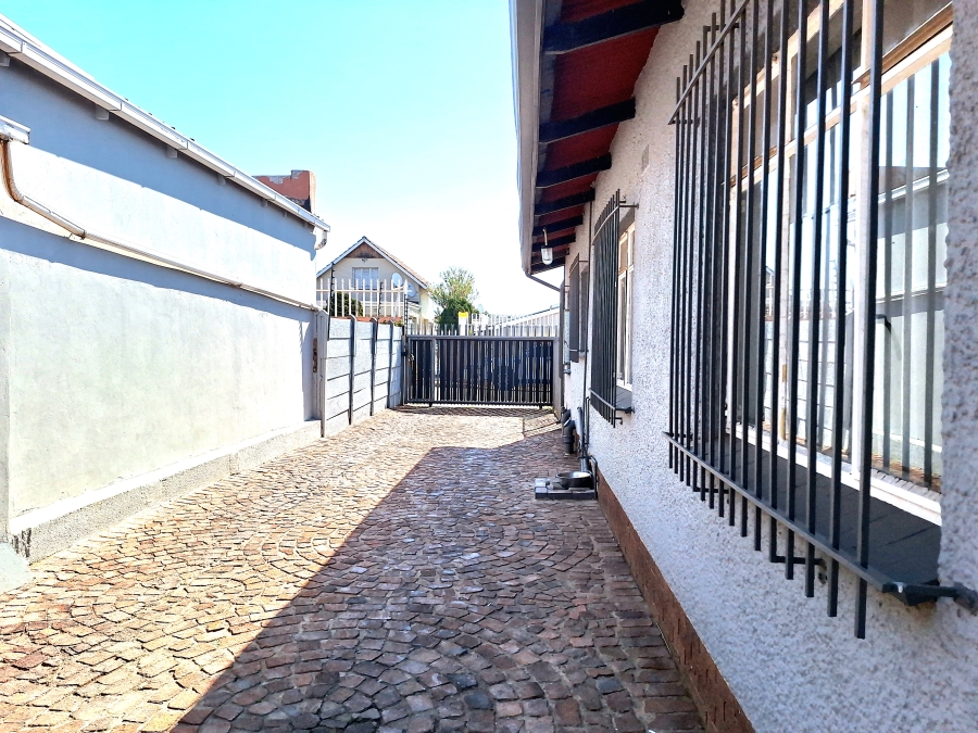3 Bedroom Property for Sale in Sophiatown Gauteng