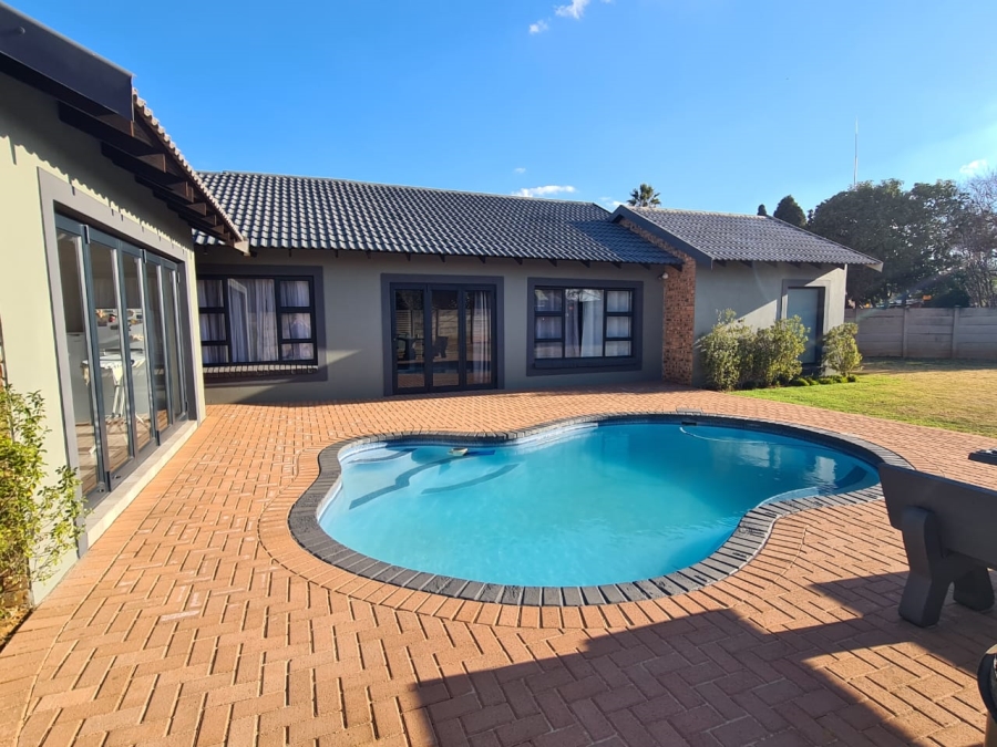 3 Bedroom Property for Sale in Risiville Gauteng
