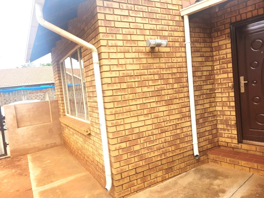 3 Bedroom Property for Sale in Clarina Gauteng