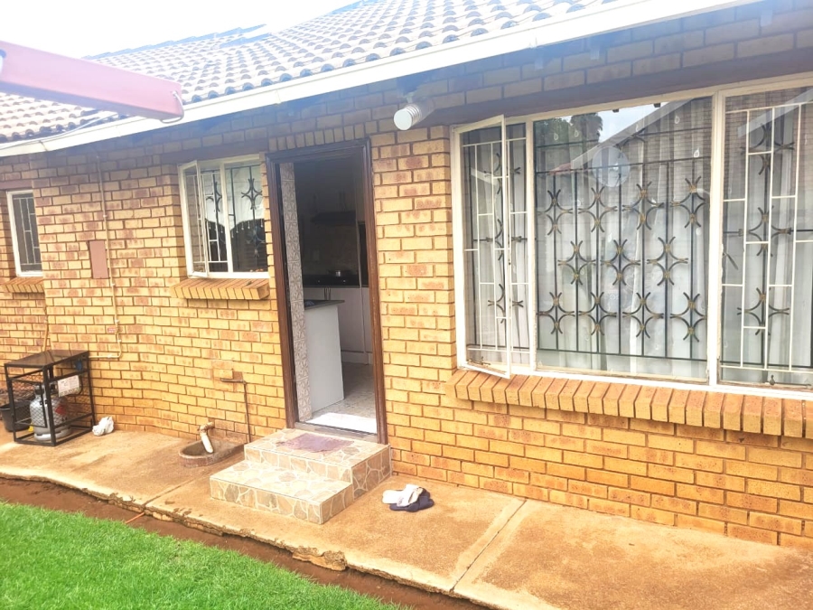 3 Bedroom Property for Sale in Clarina Gauteng