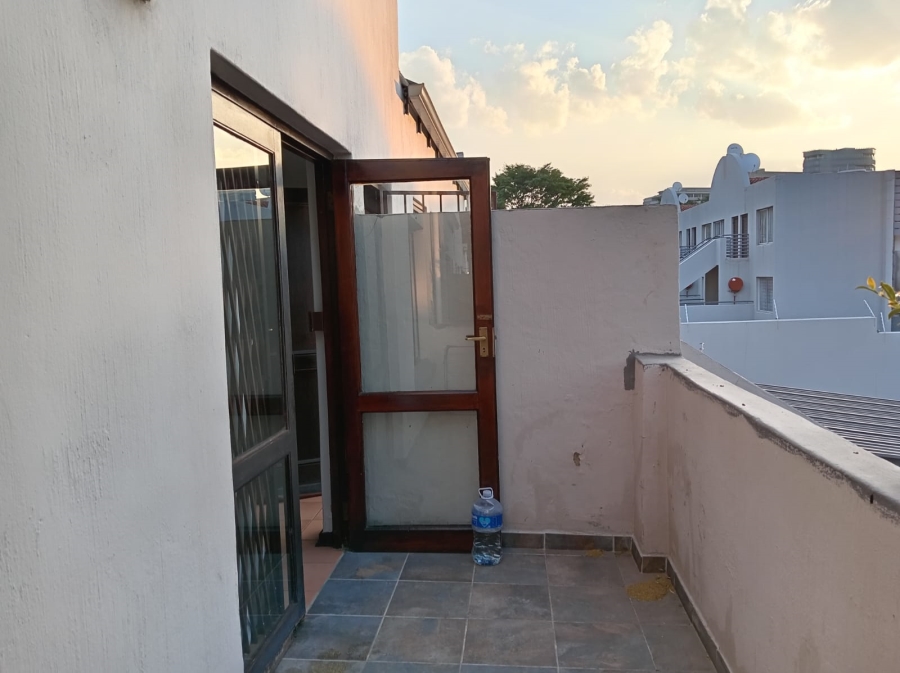 1 Bedroom Property for Sale in Sandown Gauteng