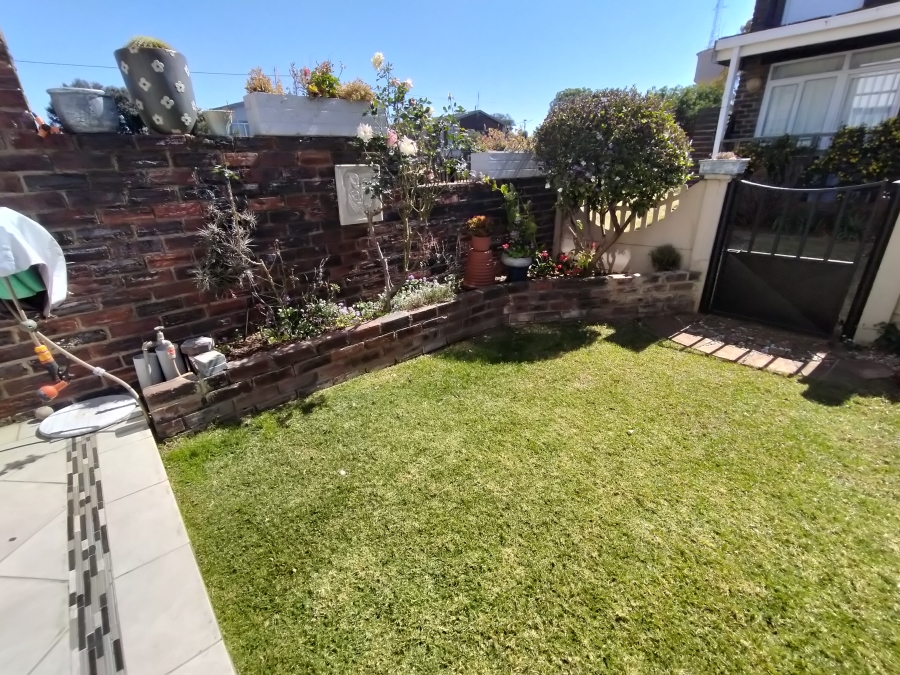 2 Bedroom Property for Sale in Horison Gauteng