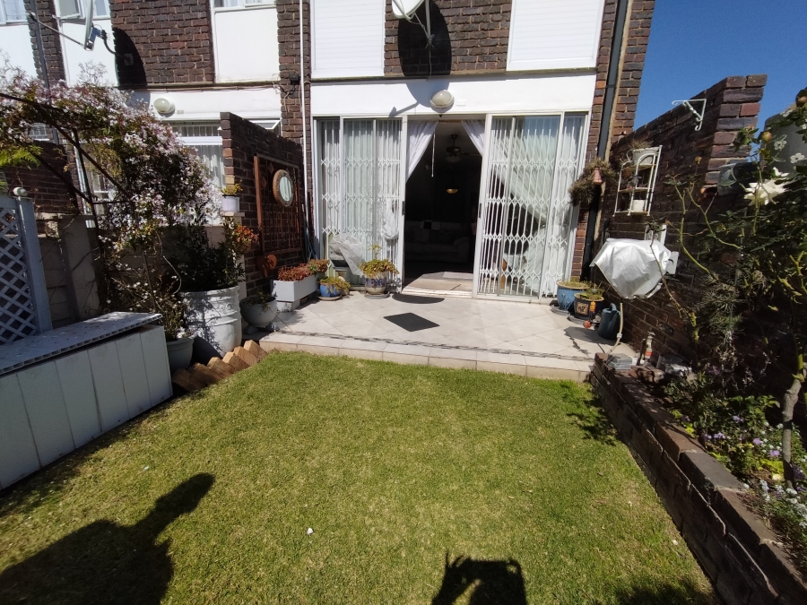 2 Bedroom Property for Sale in Horison Gauteng