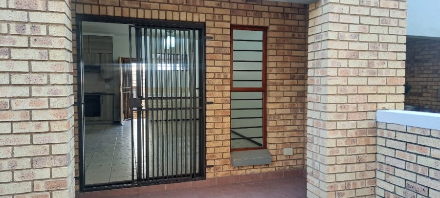 2 Bedroom Property for Sale in Randpark Ridge Gauteng