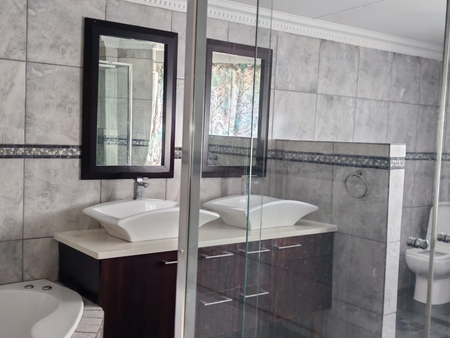 To Let 3 Bedroom Property for Rent in Randpark Ridge Gauteng