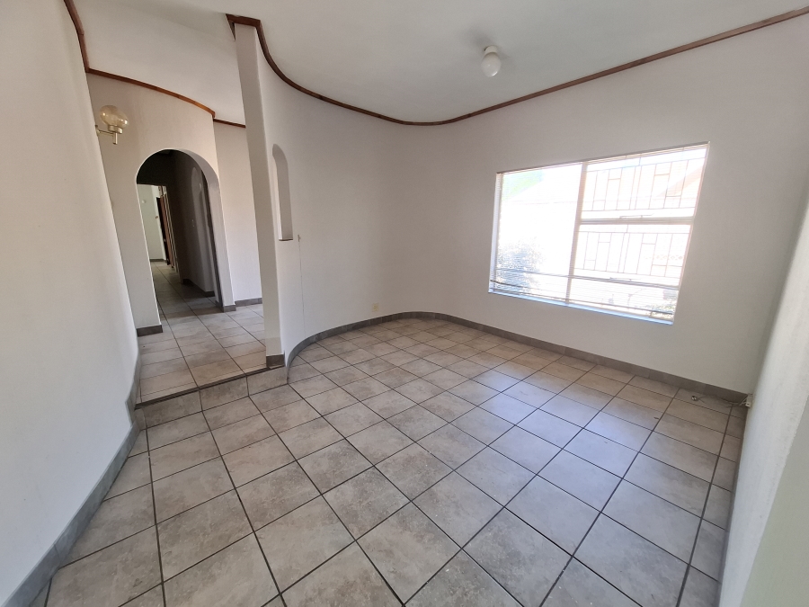 To Let 3 Bedroom Property for Rent in Faerie Glen Gauteng