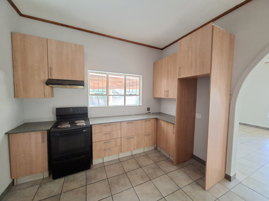 To Let 3 Bedroom Property for Rent in Faerie Glen Gauteng