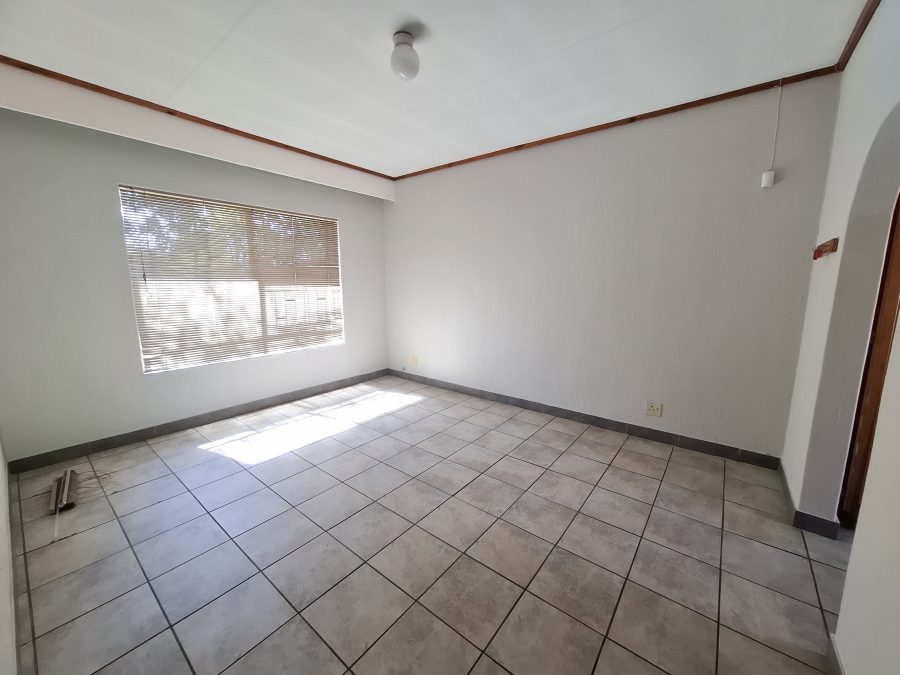 To Let 3 Bedroom Property for Rent in Faerie Glen Gauteng