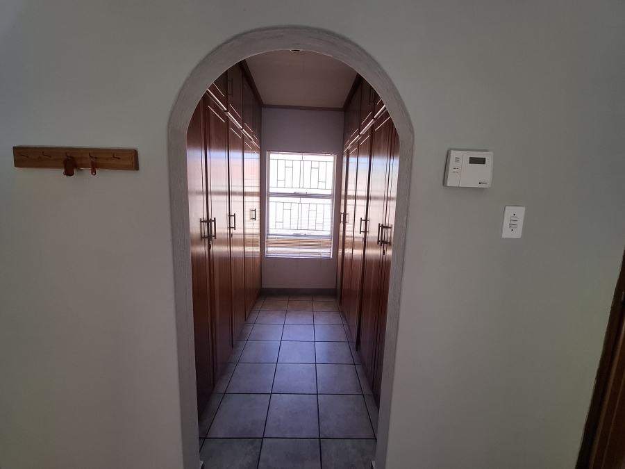 To Let 3 Bedroom Property for Rent in Faerie Glen Gauteng