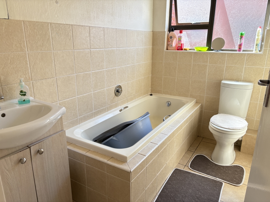 2 Bedroom Property for Sale in Randpark Ridge Gauteng