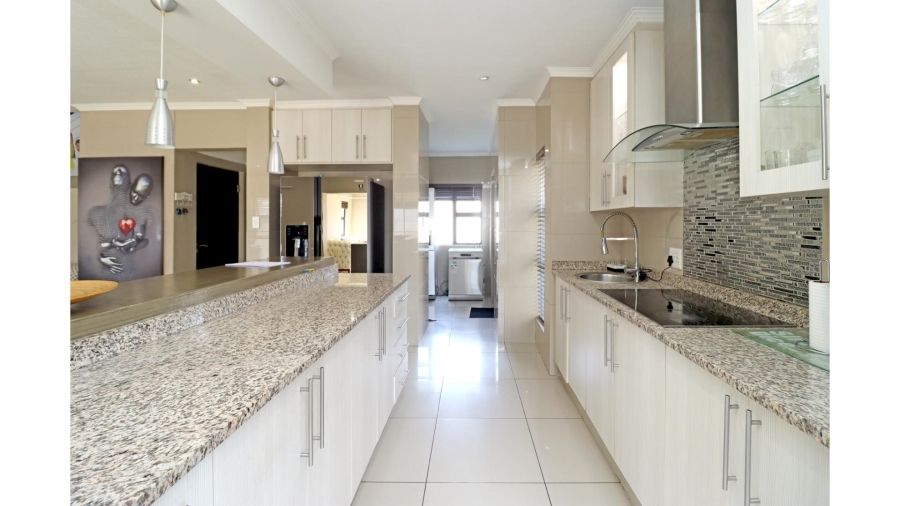 3 Bedroom Property for Sale in Thatchfield Hills Gauteng