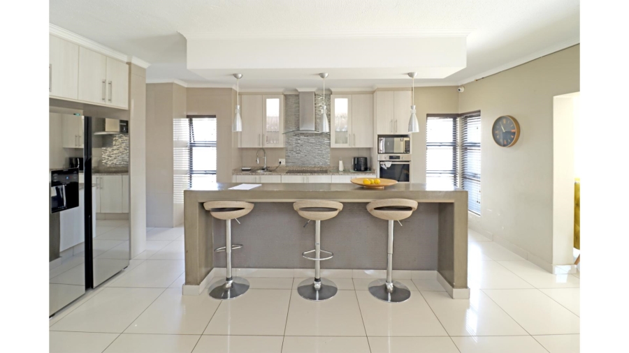 3 Bedroom Property for Sale in Thatchfield Hills Gauteng