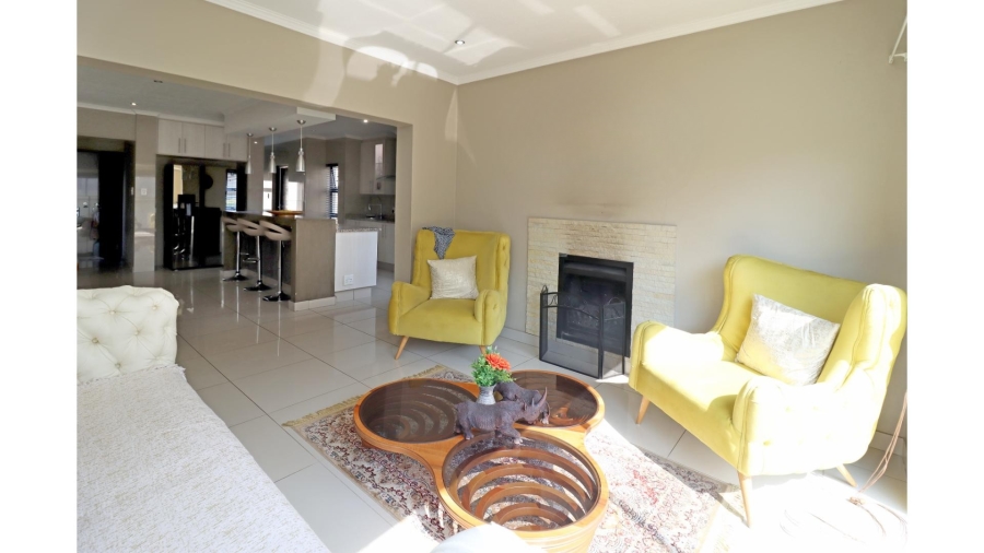 3 Bedroom Property for Sale in Thatchfield Hills Gauteng