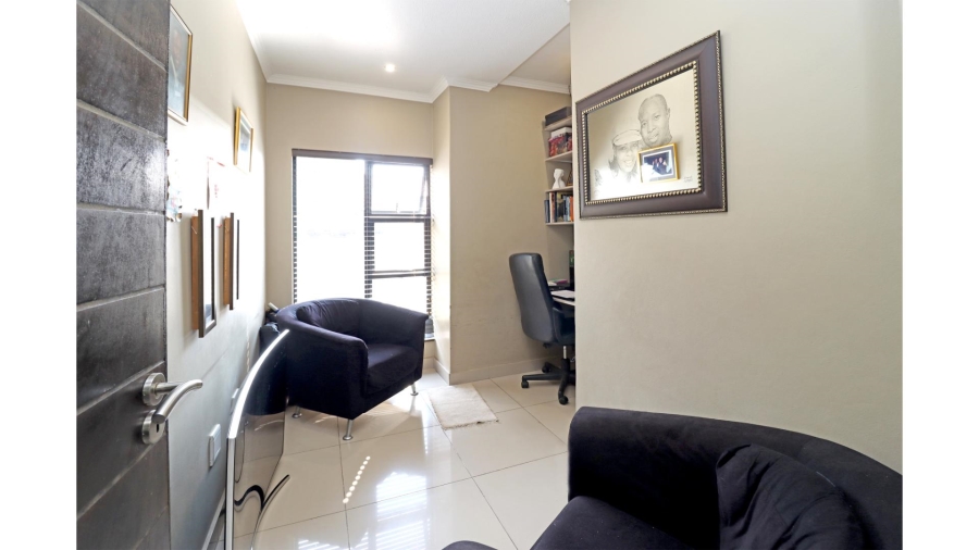 3 Bedroom Property for Sale in Thatchfield Hills Gauteng