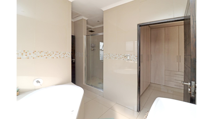 3 Bedroom Property for Sale in Thatchfield Hills Gauteng