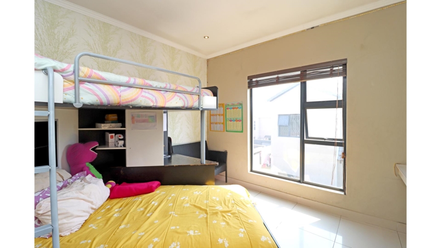 3 Bedroom Property for Sale in Thatchfield Hills Gauteng