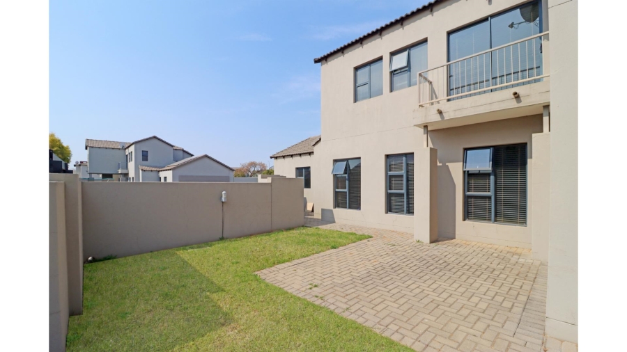 3 Bedroom Property for Sale in Thatchfield Hills Gauteng