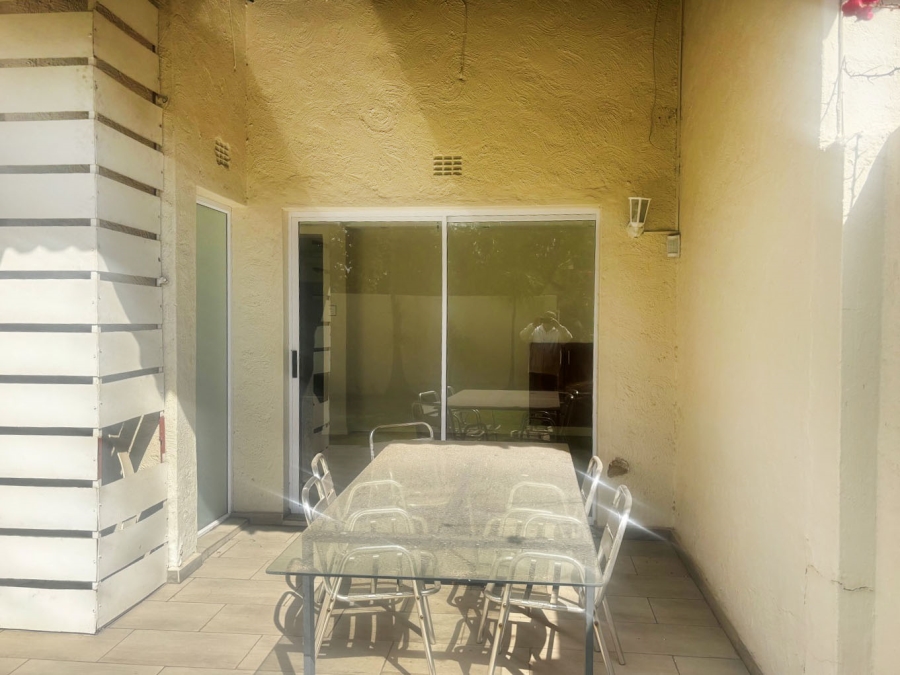 3 Bedroom Property for Sale in Strathavon Gauteng